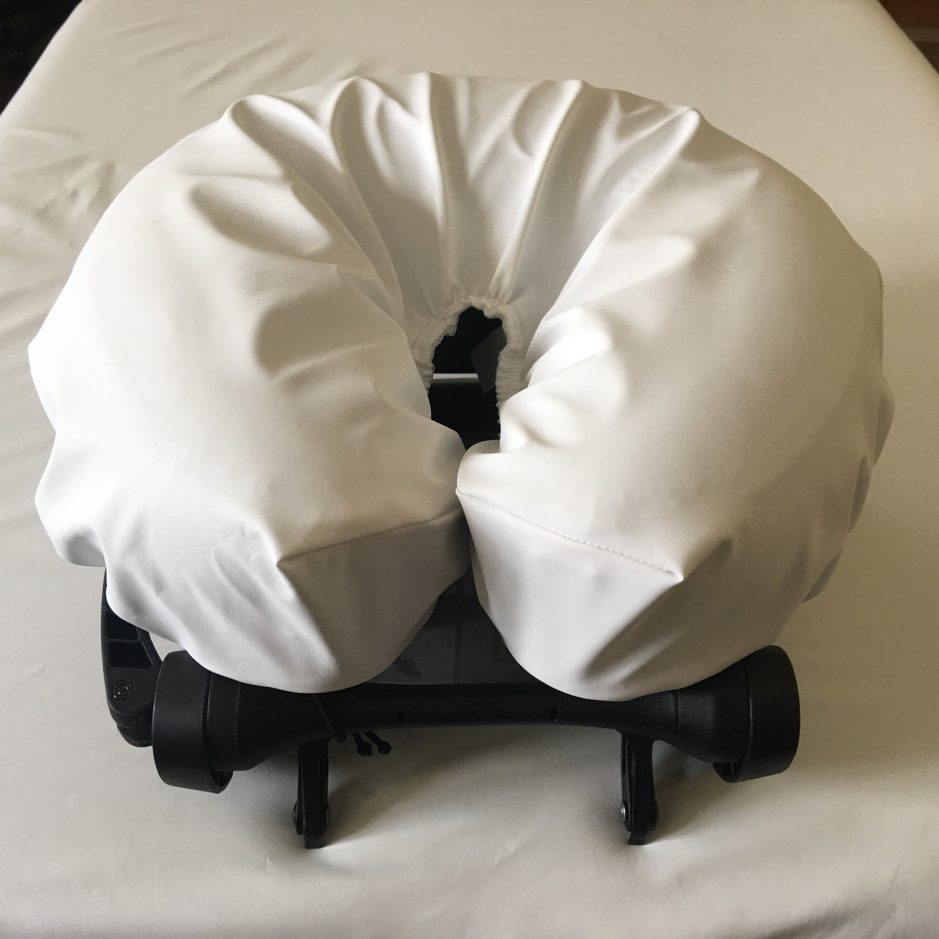 Kopfstützenbezug aus PU